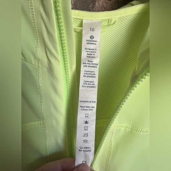 Lululemon Athletica Lime Green Hooded Jacket - Picture 2 of 6